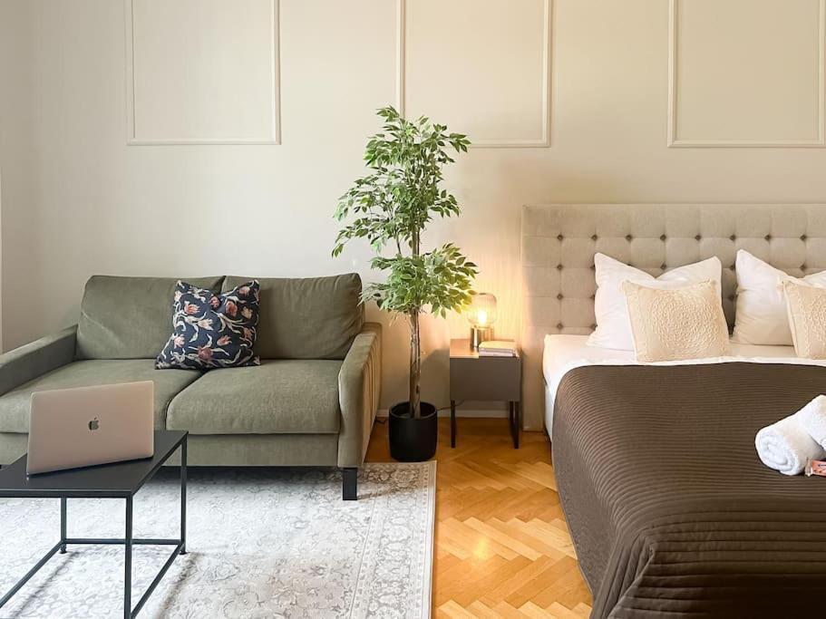 Cozy & Central 2 Bedroom Apartment فيينا المظهر الخارجي الصورة