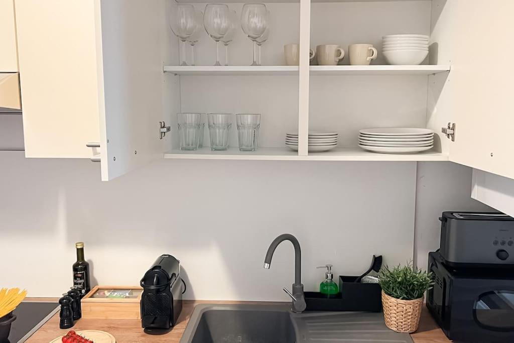 Cozy & Central 2 Bedroom Apartment فيينا المظهر الخارجي الصورة
